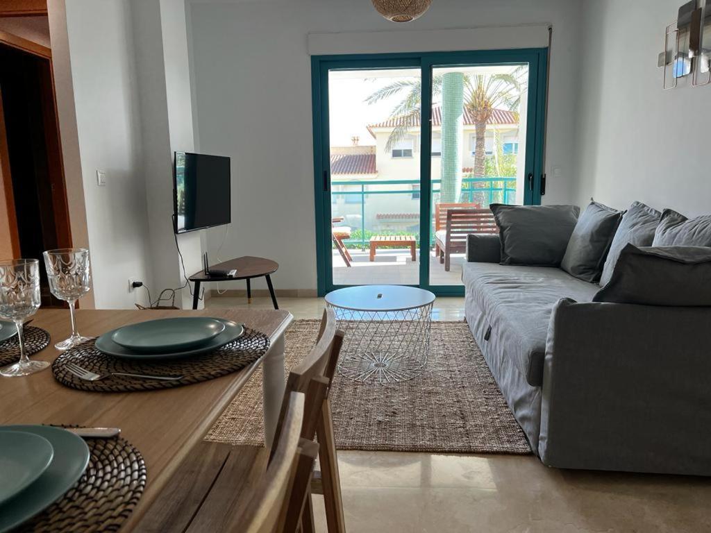 Pont Sec Apartments Дения Екстериор снимка