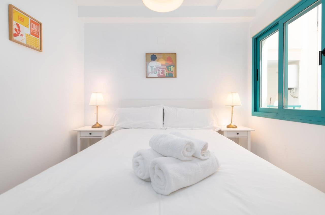 Pont Sec Apartments Дения Екстериор снимка