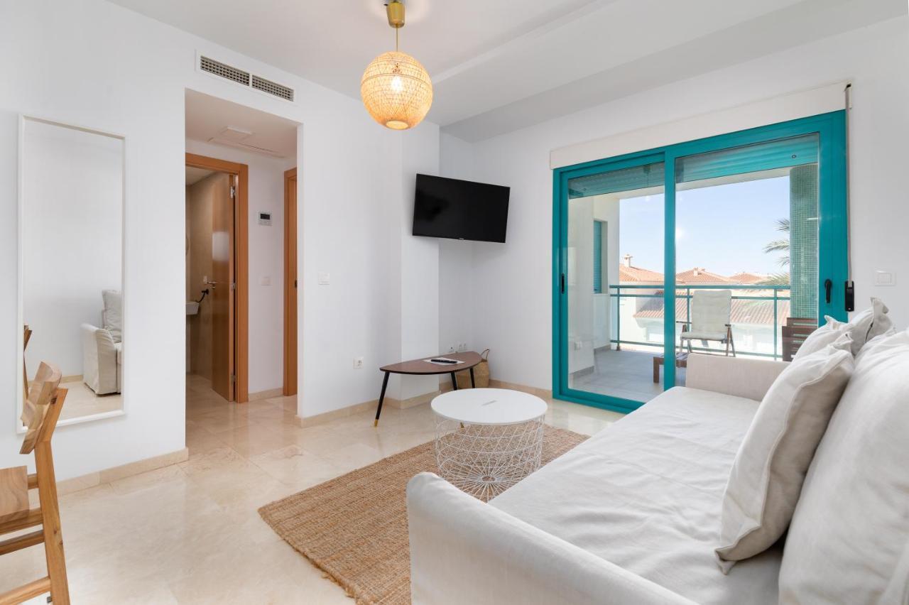 Pont Sec Apartments Дения Екстериор снимка